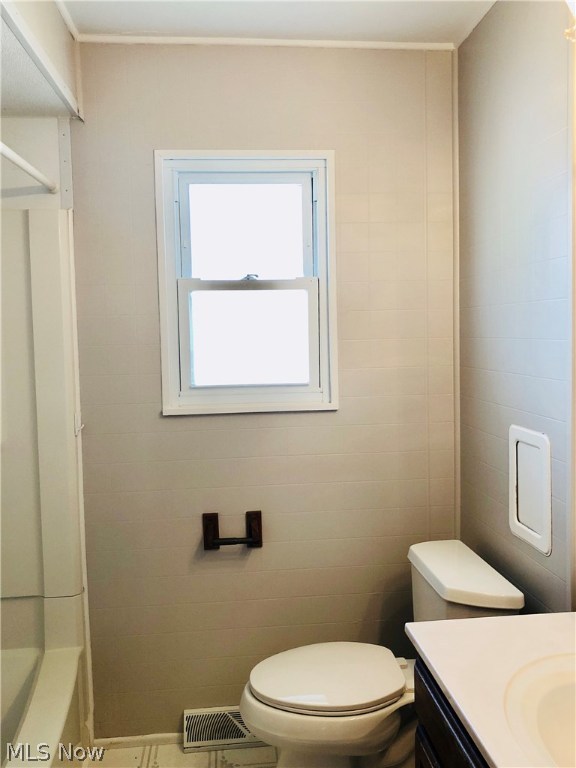 Lakeview Knolls - Residential Lease