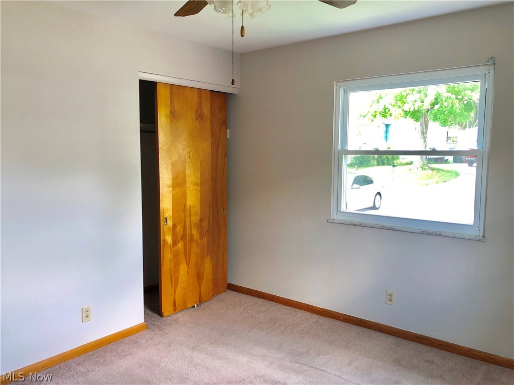 Lakeview Knolls - Residential Lease