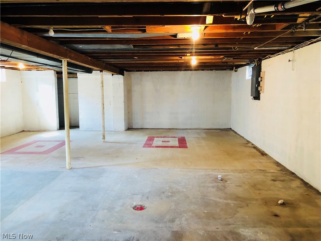 Lakeview Knolls - Residential Lease