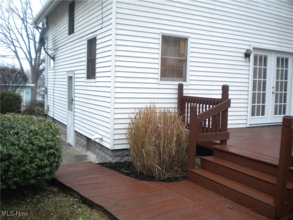 Photo of 553 Princeton Avenue, Barberton, OH 44203 (MLS # 5178510)