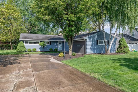 Homes For Sale - 2666 W Asplin Drive<br/> Rocky River, OH 44116