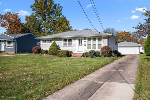 23856 Lebern Drive North Olmsted OH 44070