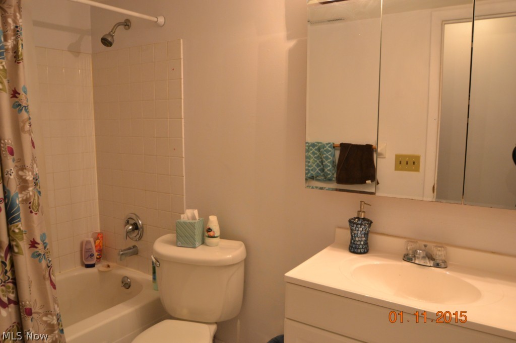 Oak Knolls Condo - Residential