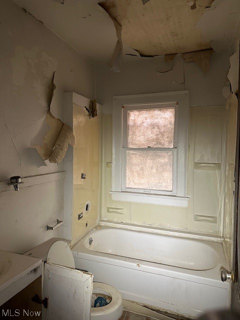 Lake Shore Blvd - Residential Income