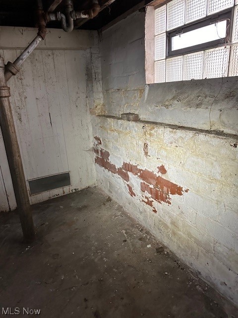 Lake Shore Blvd - Residential Income