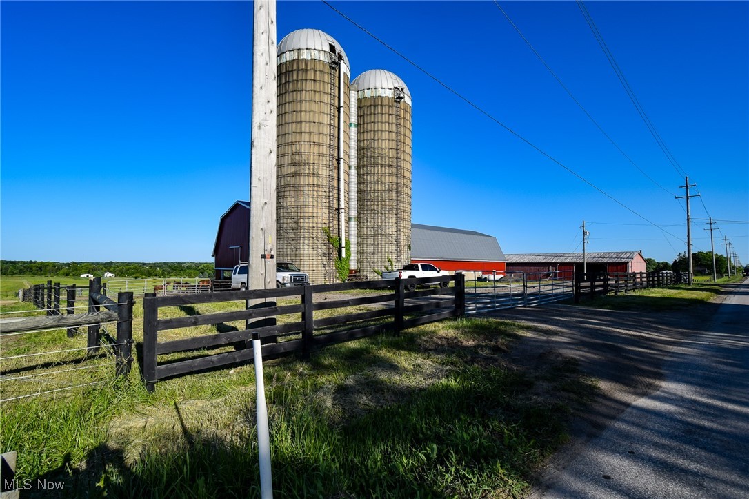 Madison Rd, Middlefield, Ohio image 34