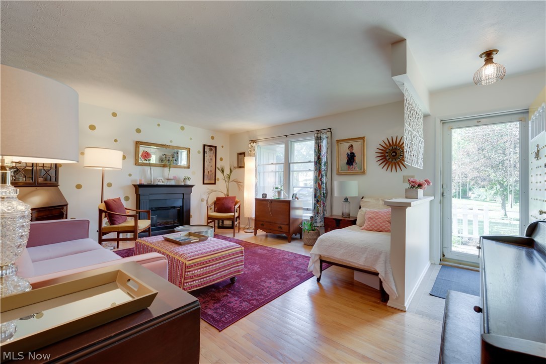 White Gate - Residential