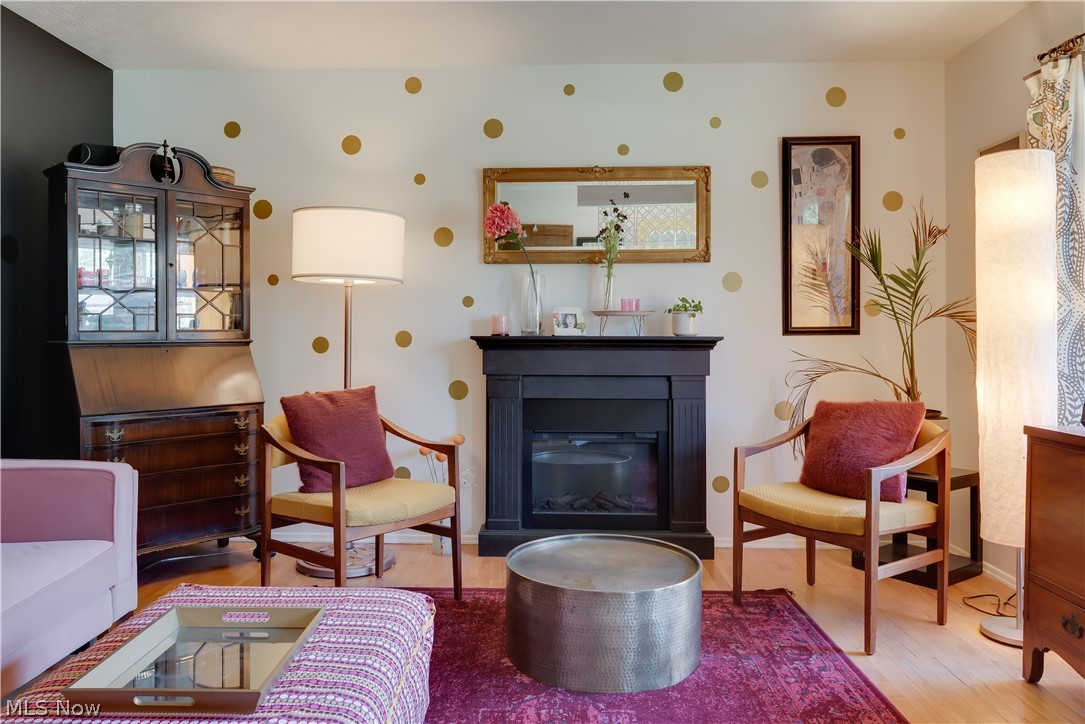 White Gate - Residential