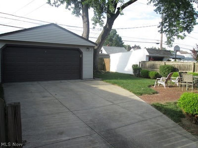 Ridgeview Manor - Residential