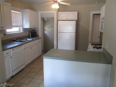 Ridgeview Manor - Residential