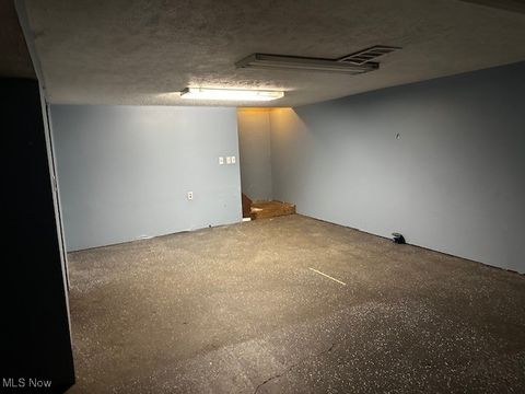 Tiny photo for 399 Ridgewood Drive, Eastlake, OH 44095 (MLS # 5178836)