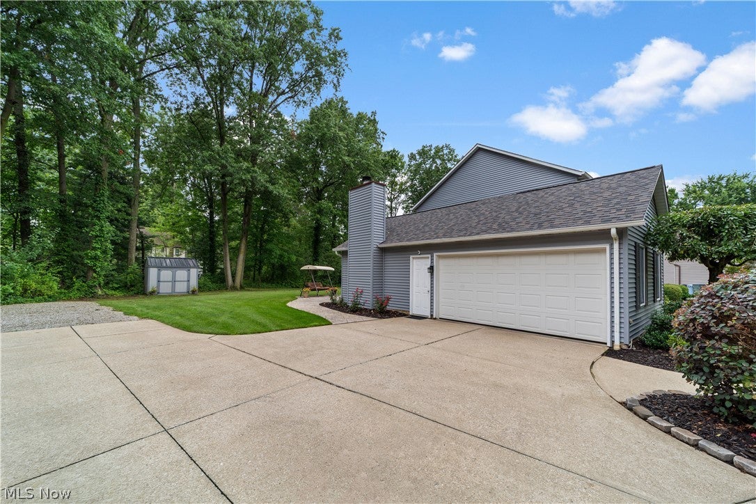 376 Creekside Drive