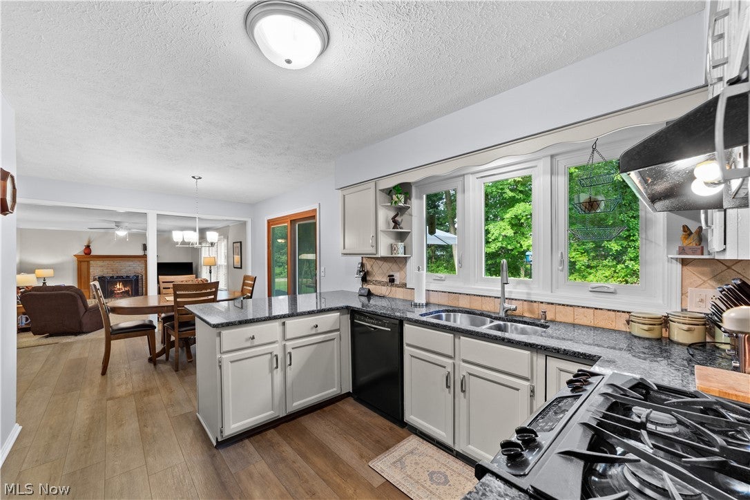 376 Creekside Drive