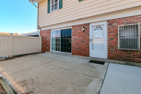 Tiny photo for 7970 Mentor Avenue #N7, Mentor, OH 44060 (MLS # 5190062)