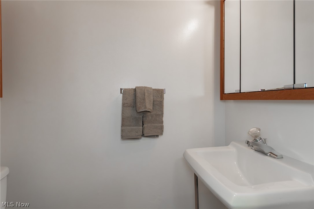 Fairfax Manor Condo - Residential