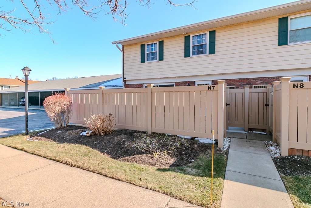 Fairfax Manor Condo - Residential