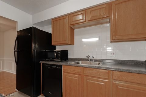 Tiny photo for 7970 Mentor Avenue #N7, Mentor, OH 44060 (MLS # 5190062)