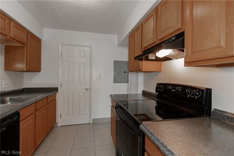 Tiny photo for 7970 Mentor Avenue #N7, Mentor, OH 44060 (MLS # 5190062)