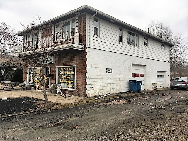 Black River - Commercial Sale