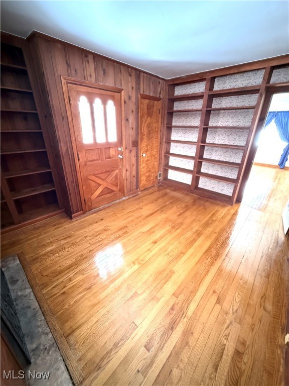 Teseng 01 - Residential