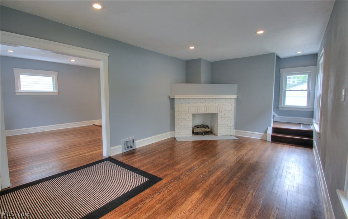 Franceis M Wagar - Residential