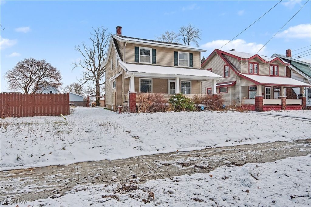 Photo of 115 N Richview Avenue, Youngstown, OH 44509 (MLS # 5174808)