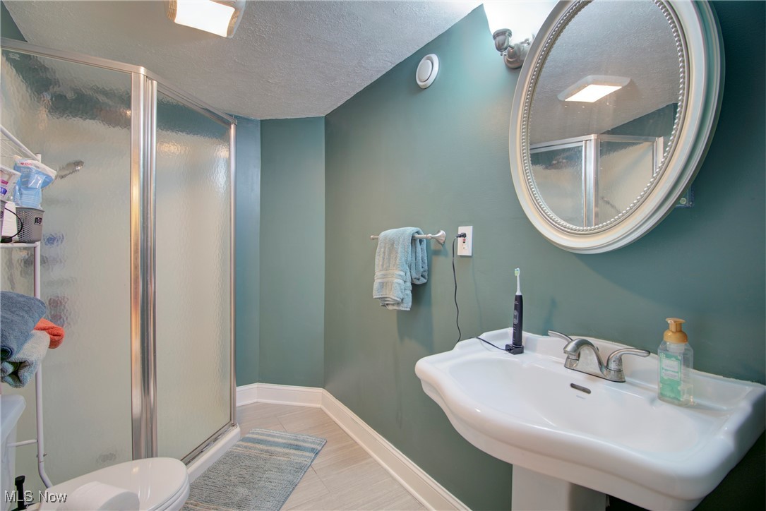 19071 Howe Road, Strongsville, Ohio image 18