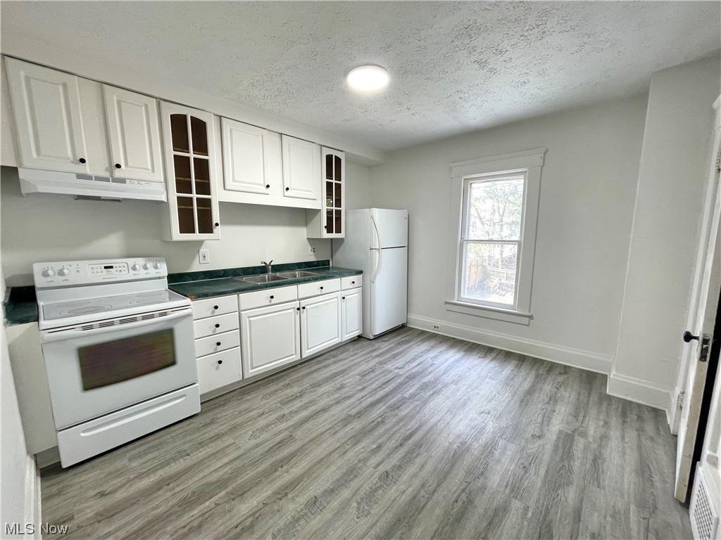 Good - Residential Lease