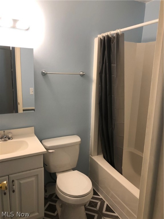 Country Club Apt Homes North Condo - Residential