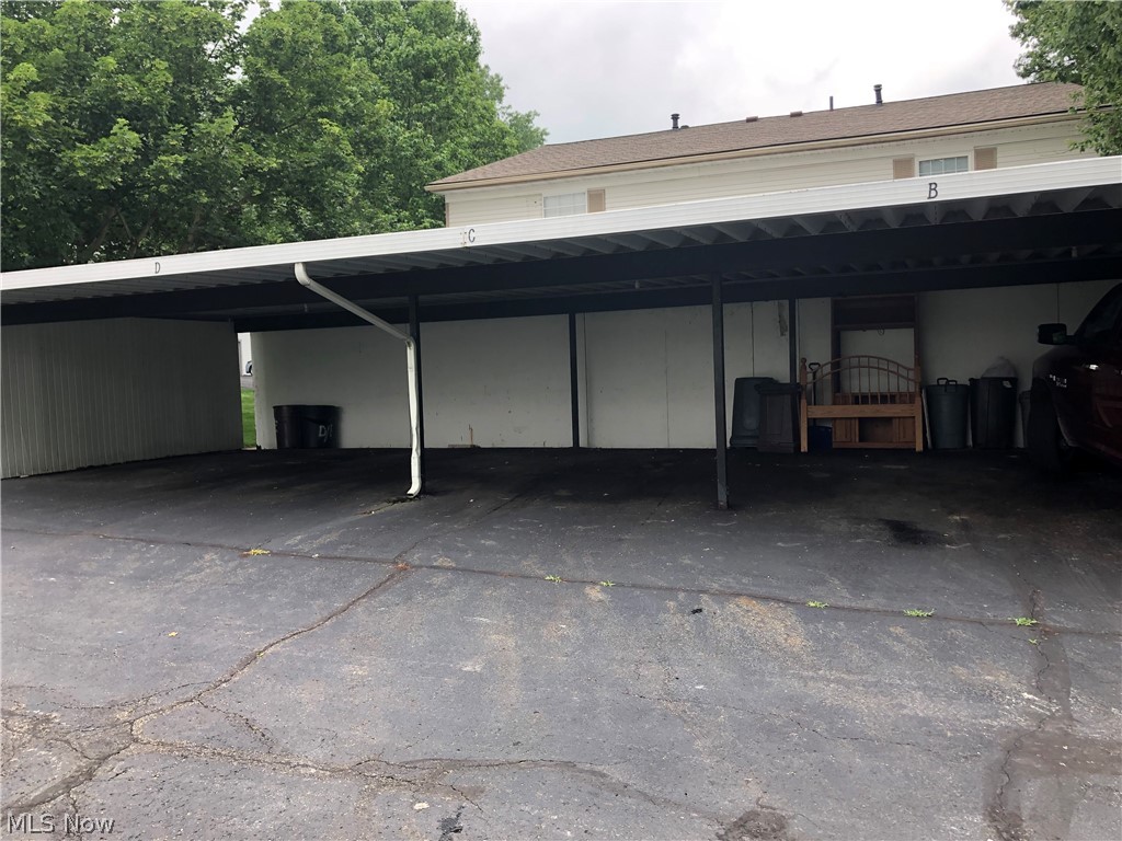 Country Club Apt Homes North Condo - Residential