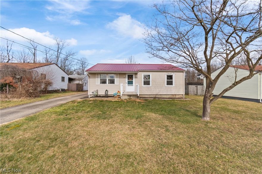 Welcome to this amazing ranch home situated in Perry. Some updates include a new hot water heater (2021), installation of insulation and drywall in the garage, and new boarding and stain to the patio ceiling. Conveniently located near shopping, schools, and parks. You do not want to miss out on this ready to move in home.