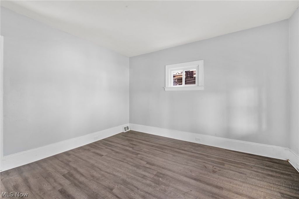 Photo of 1735 Buhrer Avenue, Cleveland, OH 44109 (MLS # 5209037)