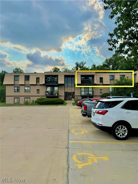 Condo For Sale - 9911 Sunrise Boulevard #Q10<br/> North Royalton, OH 44133