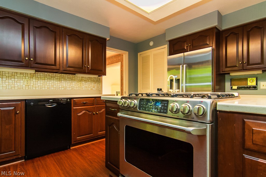 Briar Lake 02 - Residential