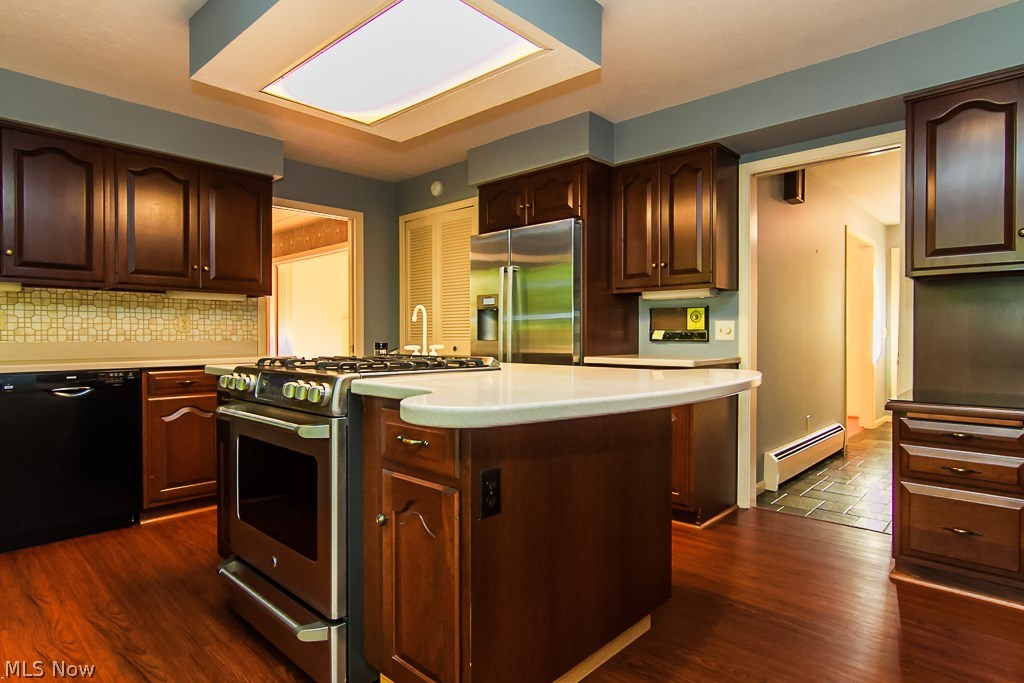 Briar Lake 02 - Residential