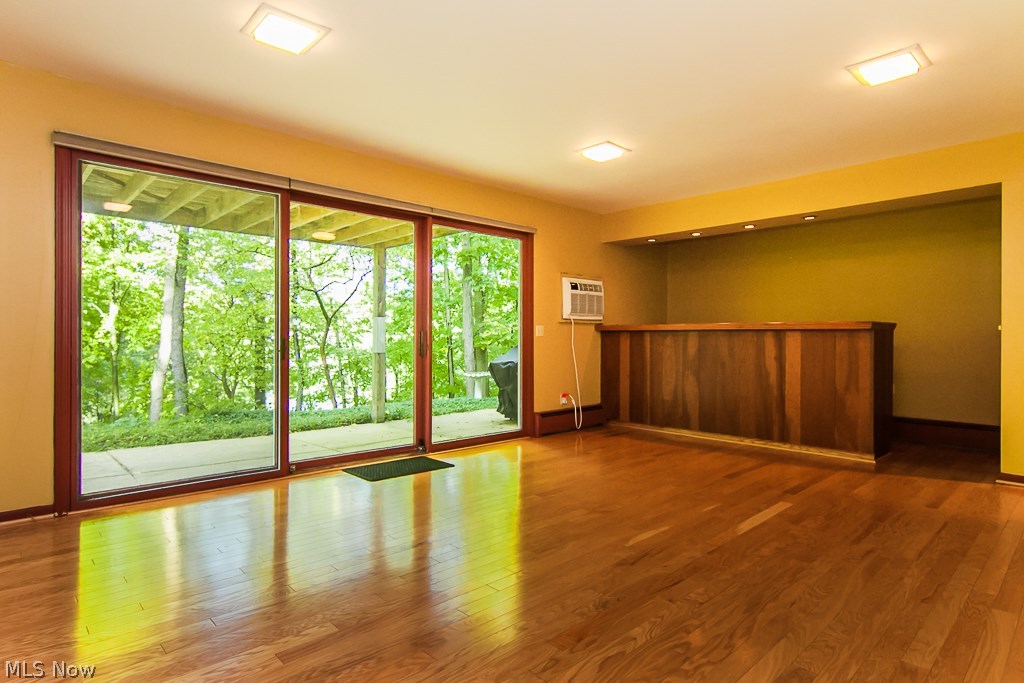 Briar Lake 02 - Residential