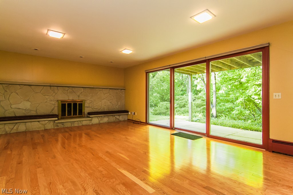 Briar Lake 02 - Residential