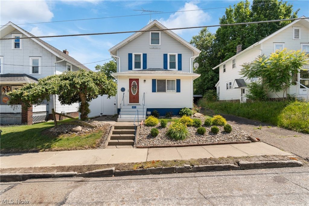Photo of 1035 Auld Street, Alliance, OH 44601 (MLS # 5221512)
