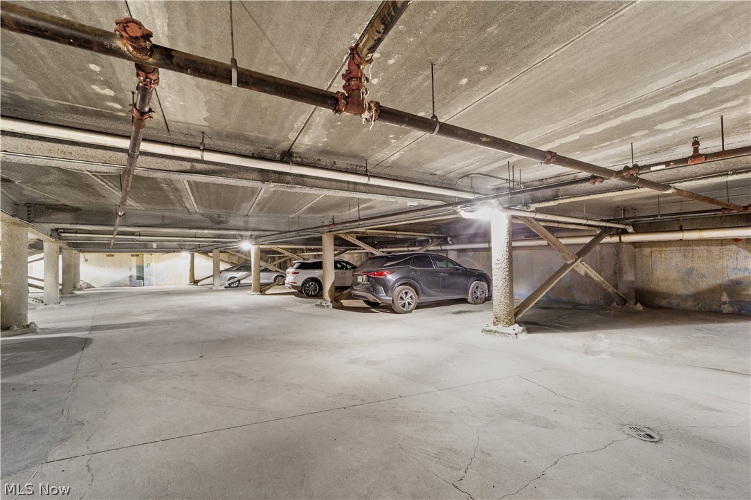 2222 Detroit Avenue 906