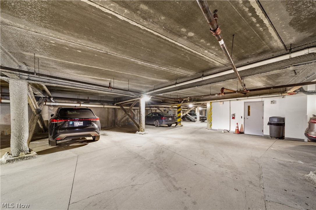 2222 Detroit Avenue 906