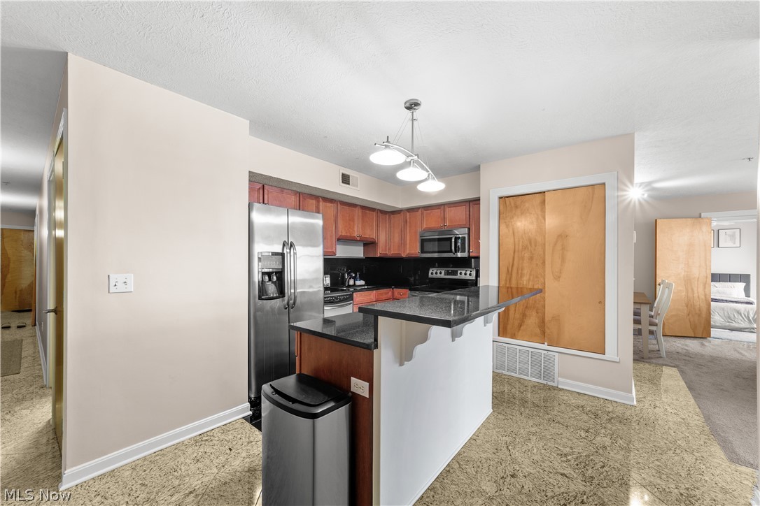 Stonebridge Condos - Residential