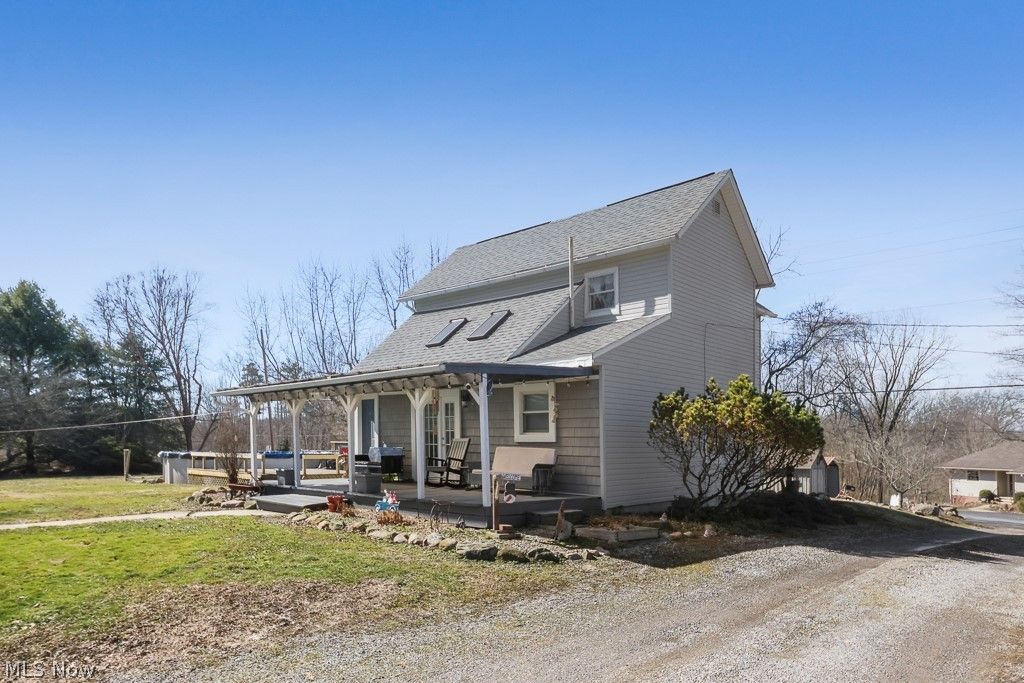 Photo of 6686 Mahoning Avenue NE, Alliance, OH 44601 (MLS # 5190132)