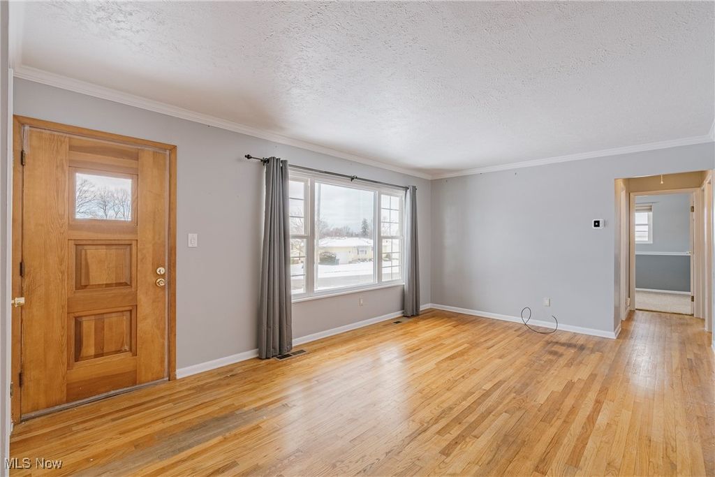 Photo of 4005 W 213th Street, Fairview Park, OH 44126 (MLS # 5176833)