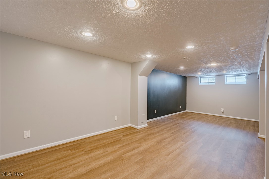 F & F Dev Co Inc - Residential