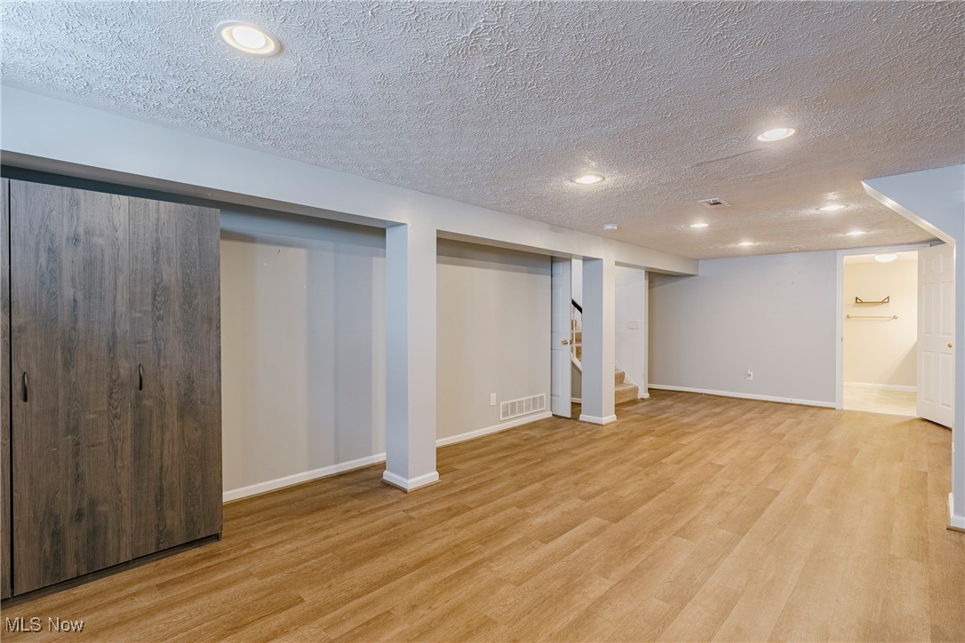 F & F Dev Co Inc - Residential