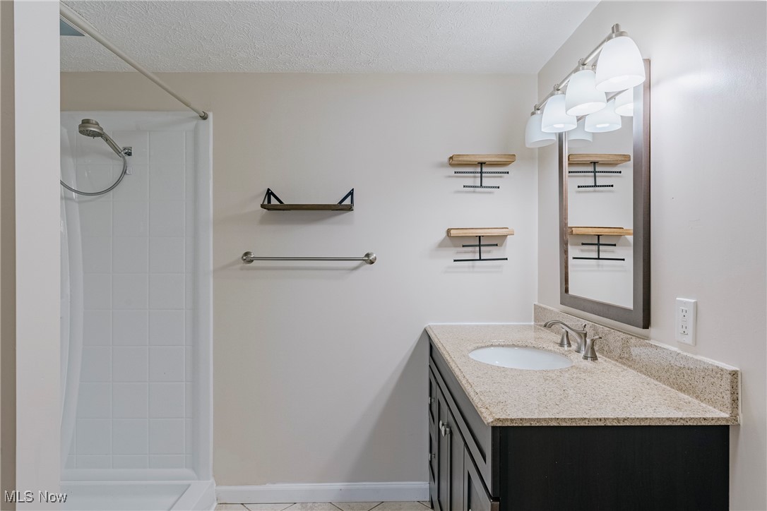 F & F Dev Co Inc - Residential