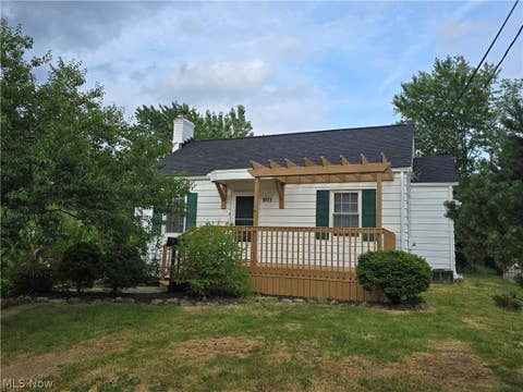 Homes For Sale - 1871 15th Street<br/> Cuyahoga Falls, OH 44223