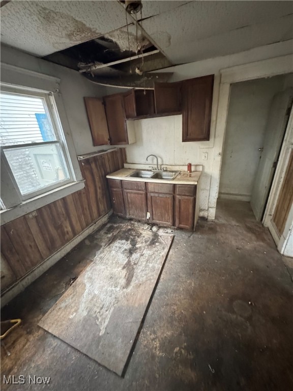 W J Crawford Randall Crawford - Residential