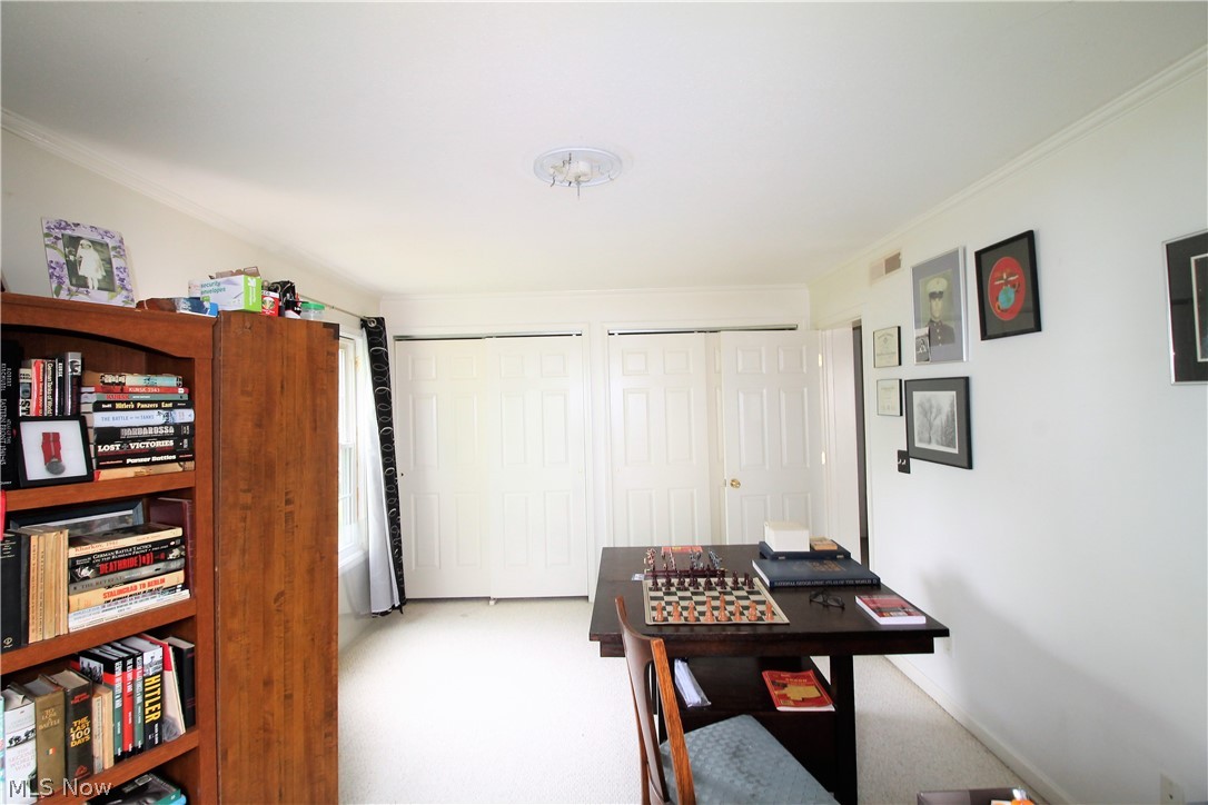 Williamsburg Court Condos - Residential