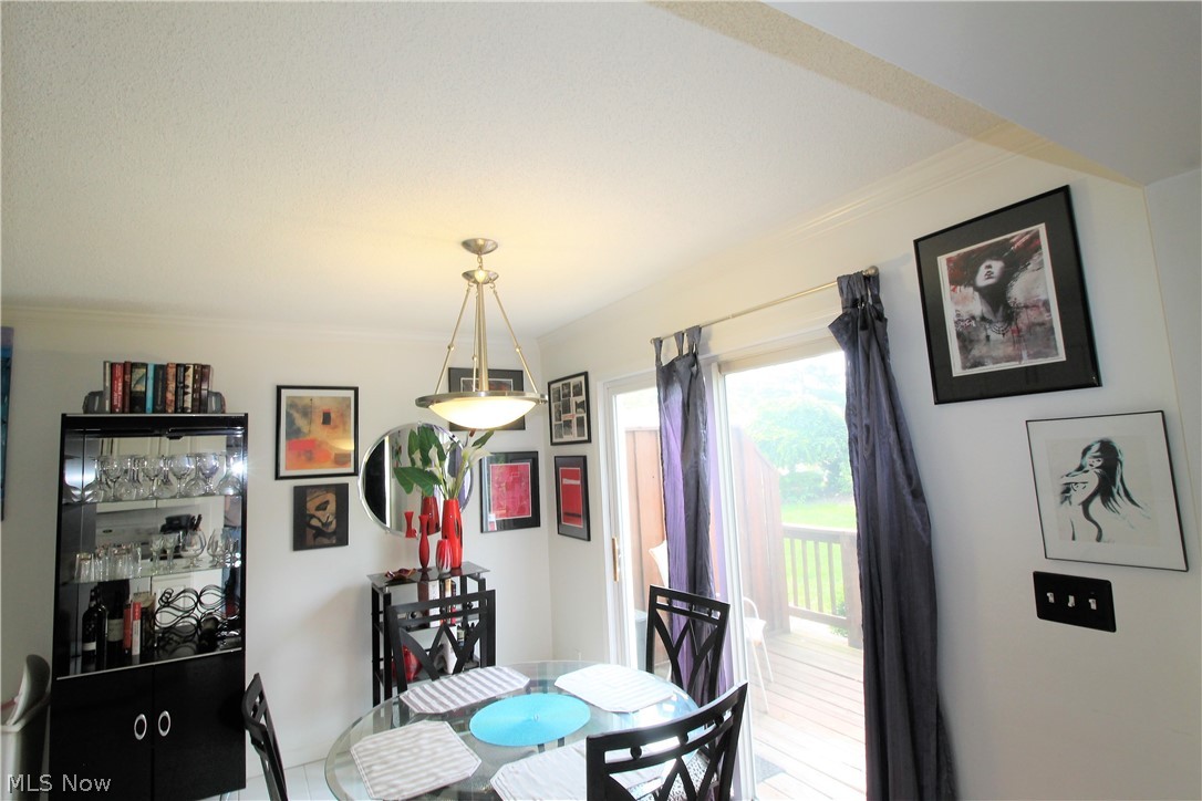 Williamsburg Court Condos - Residential